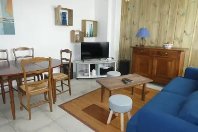 Image de Appartement T3 en centre-ville avec terrasse et parking privé à Royan