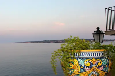Image de Ortigia: A luxury apartment by the sea
