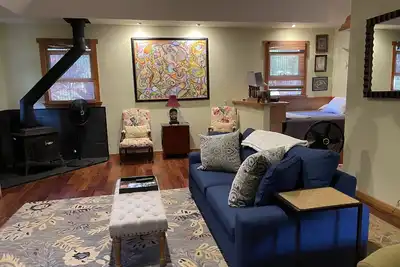 Image de Comfortable, Classy Farmstay Studio, walk to secluded world-class Kahili Beach