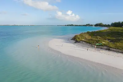 Image de Luxury Grand Villa set in The Dunes at Sea Oats, Living in the View and Sand.