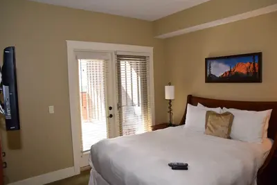 Image de 2br/2bth W/ Mt. Views at Solara Resort, Canmore