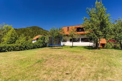 Image de Magnifique maison à Jablan avec WiFi