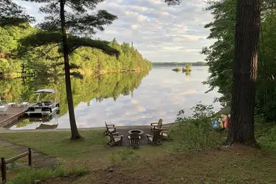 Image de Lakefront Cottage near Adirondacks, Pontoon Boat, Sunroom, 2 Kayaks & Canoe