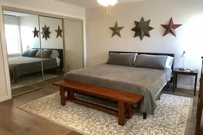 Image de Knollwood Gardens <br>Cozy Townhome *Newly remodeled*