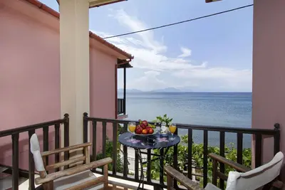 Image de House in Lefokastro - in front of the beach + Wi-Fi #5