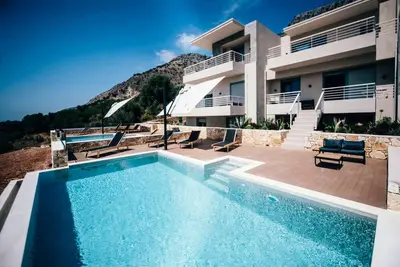 Image de Kynthia - Luxury Villa for 8 people with panorama view and private pool