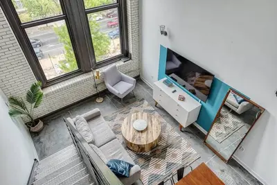 Image de Sosuite | 3br Loft w W/D, Gym, Lounge