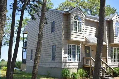 Image de Nature's Retreat- Waterview with Shared Crabbing Pier