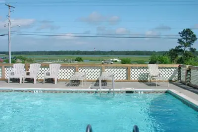 Image de Sun N Fun- Shared Pool & Dock Access