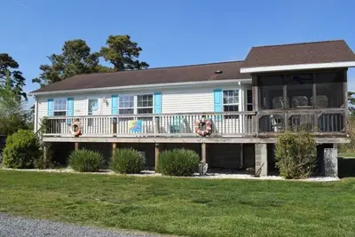 Image de Sunny Delightful- Pond front w/ Marsh Views, Bikes