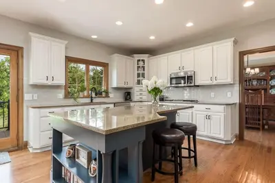 Image de Beautiful Home less than 5 Minutes from Memorial Golf Tournament