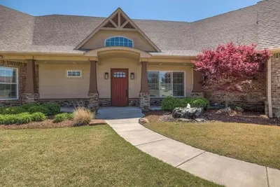 Image de Pool House at All Star Sports Village - 30 Minutes to Ou & 15 Minutes to Okc!