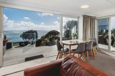 Image de Te Moana Waterfront - beachside accommodation