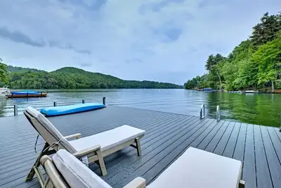 Image de Glenside at the Point - Lake Front Home With a Private Dock and Plenty of Outdoor Space