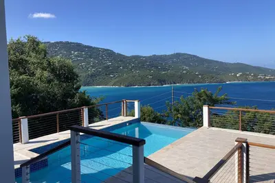 Image de Stunning Ocean Views and Spectacular Sunsets