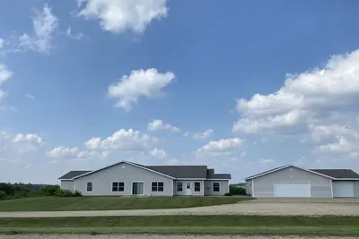 Image de Spacious Home in the Driftless