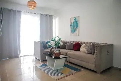 Image de Salt Air & City Vibe Awaits! Just minutes to the Beach