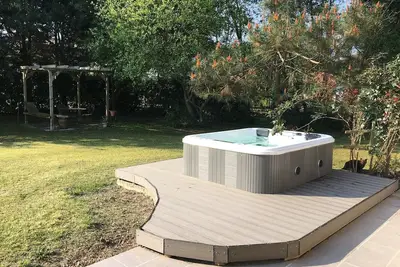 Image de Maison en pleine nature proche océan - Jacuzzi 5 places