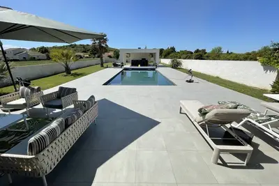 Image de Villa avec piscine proche de la mer