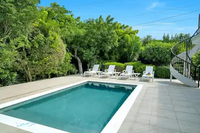 Image de Villa Solis - Steps from Grace Bay Beach