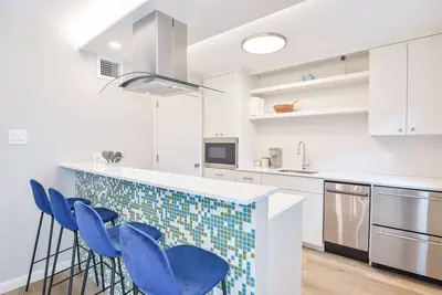 Image de (B) 2 Bdr Mid-century apartment in Central Austin