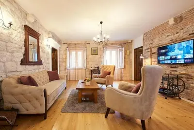 Image de Capo Residence-Old Town Trogir-Parking place-Unesco-Airport