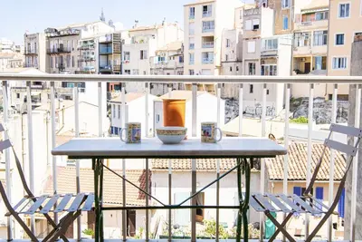 Image de T3 au coeur d’Endoume avec parking privé