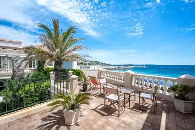 Image de Superb Villa Palma in front of the sea - Cannes