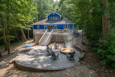 Image de Lake Gaston Lyons creek 3 bedroom plus bunkbed loft 2 bathroom sleeps 10-12