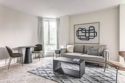 Image de Prime Back Bay 2br/2b steps from Prudential Center, by Blueground