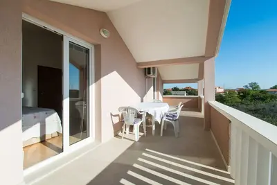 Image de Appartements Nikola (81291-A1) - Nin