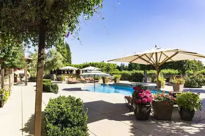 Image de Tuscan villa nestled in the vineyard - Villa Riposo