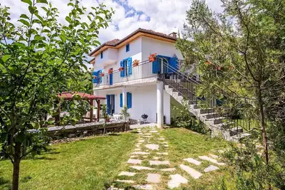 Image de House 04 bedrooms 04 bathrooms with pool and view on Pirin mountain!