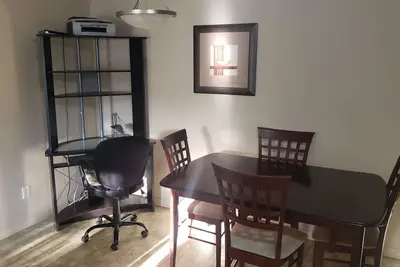 Image de Smart 2 Bedroom Apartment for 3 with 2 Washrooms, Balcony, Wifi, In Suite Laundr