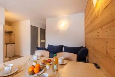 Image de 200m du centre station, 2ème étage, balcon, casier à ski, 31m², Serre Chevalier