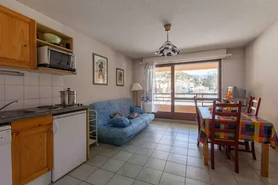 Image de À 300m des pistes de ski, Rez-de-chaussée, télévision, casier à ski, 28m², Serre Chevalier