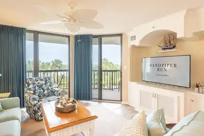 Oceanfront Condo - Litchfield by the Sea - Community Pool & Hot Tub