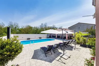 Image de lux villa with pool