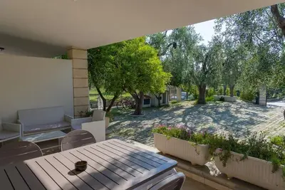 Image de Vacation Home Arbi \"House Grugno\" 2 minutes from the sea