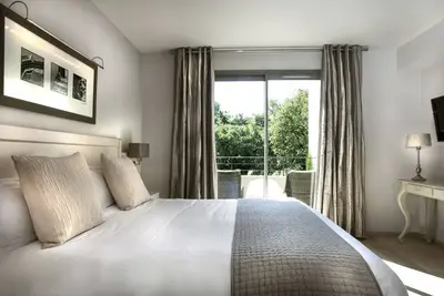 Image de Chambre Standard 25m² avec salle de bain et Wc