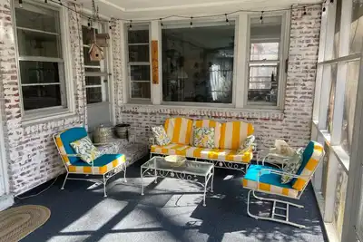 Home with Amazing Screened in Patio and Back Yard