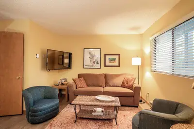 Image de Cozy condo w/great location by Flathead Lake - Cozy Marina Cay Getaway