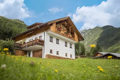 Image de Appartement \"Kuglerhof 1\" avec vue sur les montagnes, Wi-Fi, balcon, terrasse et jardin
