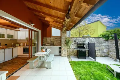 Image de Holiday house Polai with outdoor jaccuzzi