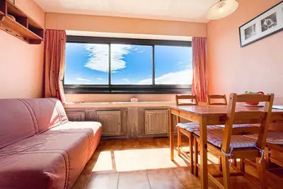 Image de Appt lumineux avec piscine