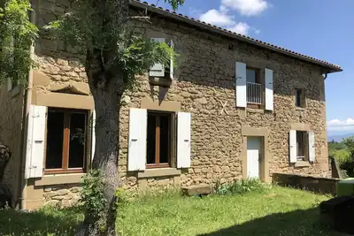 Image de Maison de 220m²/ 4 ch. Dans un Écrin de Verdure Classé Natura 2000