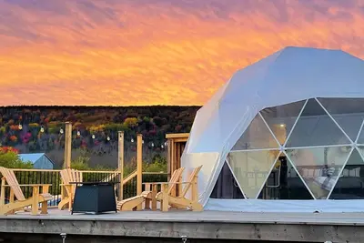 Image de Cozy and luxurious Diamond Glamping Dome with panoramic views. Pet Friendly