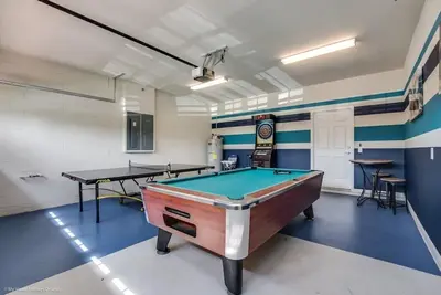 Image de Ultimate 8 Bedroom 6 Bathroom Windsor At Westside Resort Villa