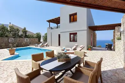 Image de Maison de vacances Roumeli pour 1 - 7 personnes avec 3 chambres à coucher - Maison de vacances