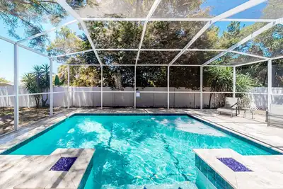 Image de Single Story Home w/Private Pool, Fenced BackYard, Gas Grill, Fireplace, and A/C